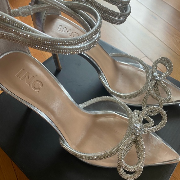 Used really comfy - Picture 5 of 5